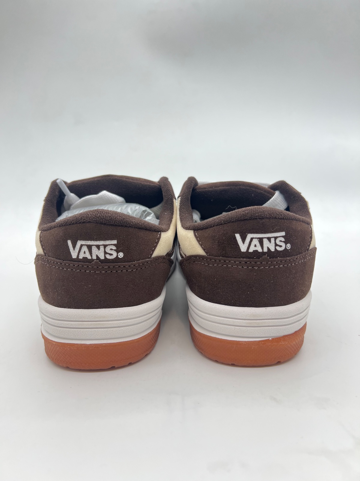 VANS HYLANE MARRONES 5