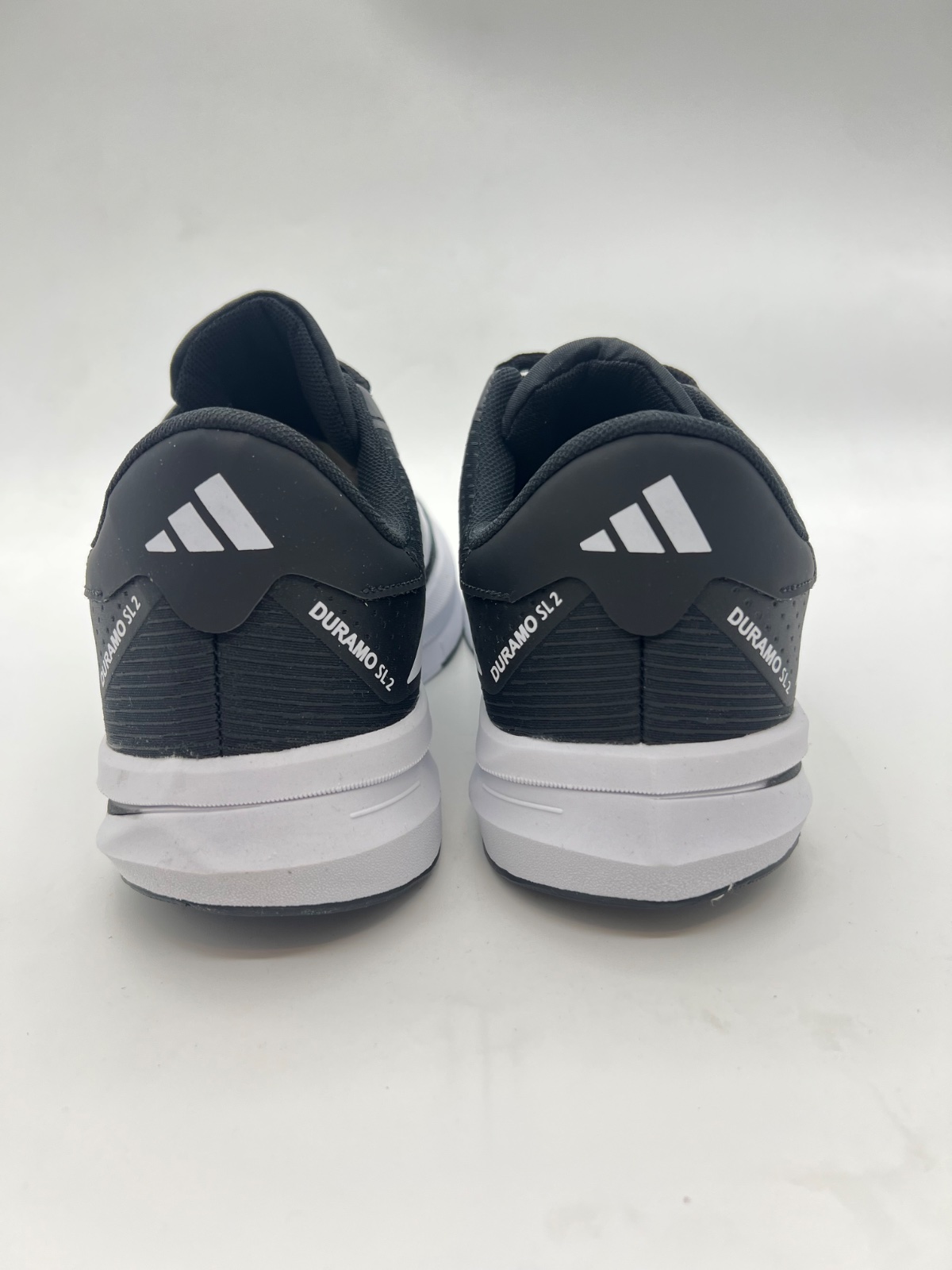 ADIDAS SL2 4