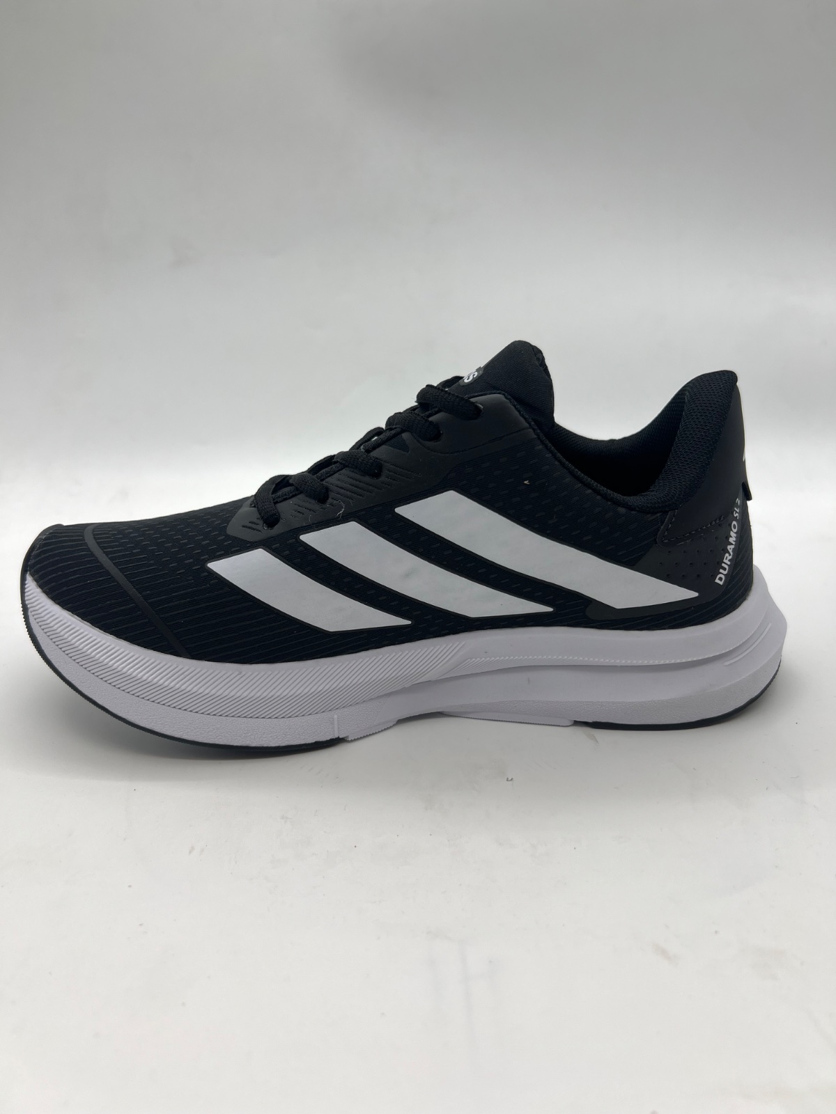 ADIDAS SL2 2